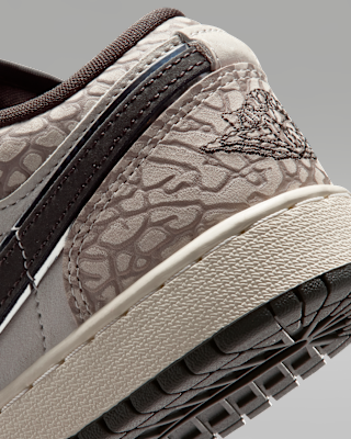 Air Jordan 1 Low SE Big Kids' Shoes. Nike.com